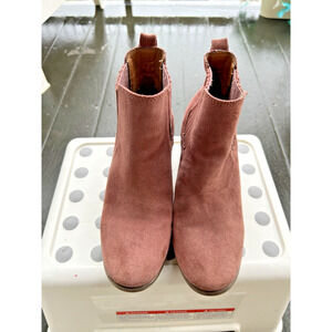 Eurosoft By Sofft Comfort Block Heel Bootie Dusty Rose Suede US Women's 7.5